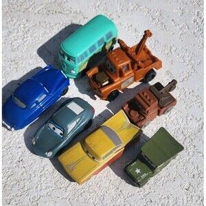 Disney Pixar Cars Plastic 1:55 Lot Of 7 Random